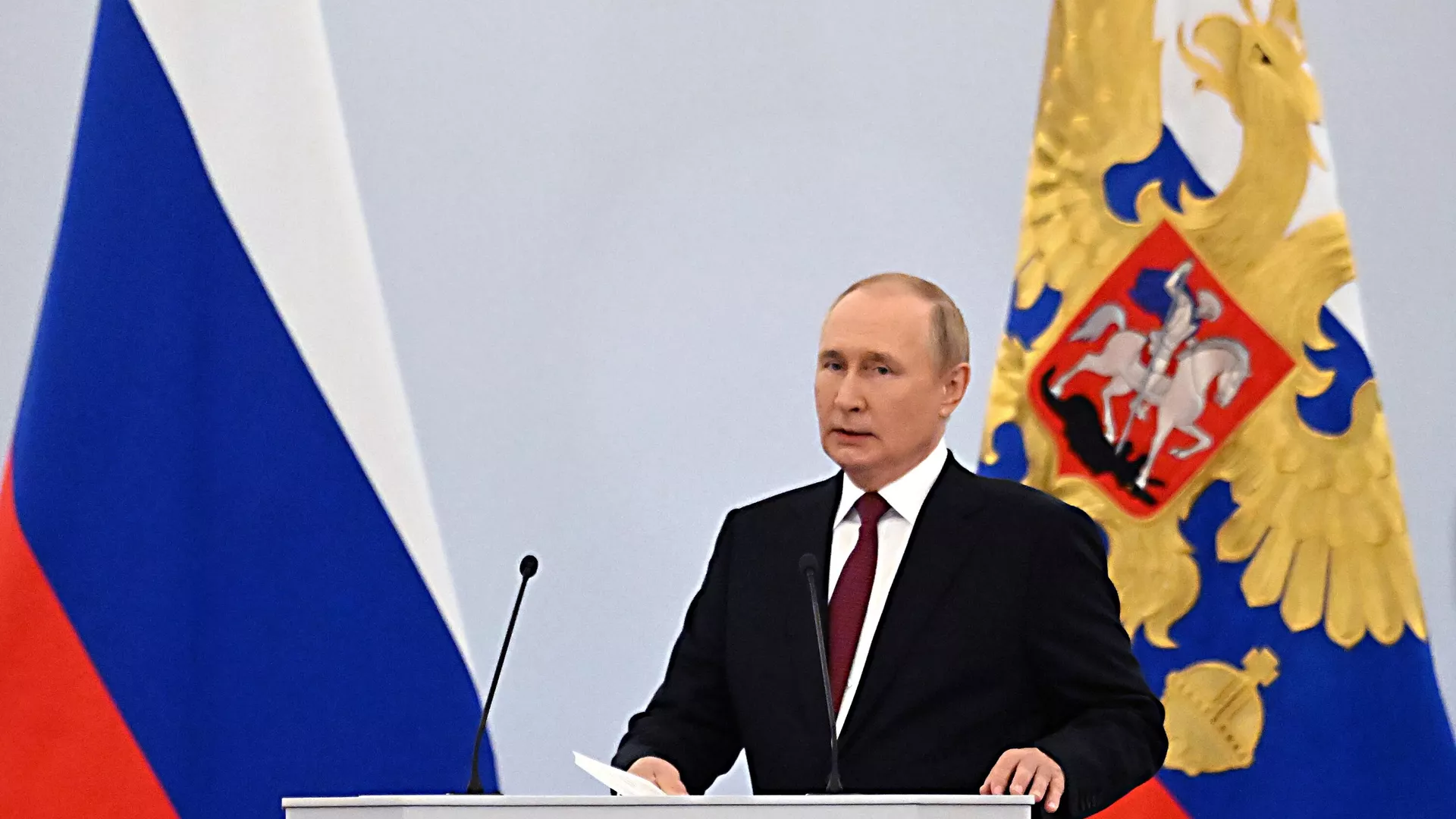 Президент РФ Владимир Путин на церемонии подписания договоров о вхождении в Российскую Федерацию Донецкой и Луганской народных республик, Запорожской и Херсонской областей (30 сентября 2022). Москва Президент РФ Владимир Путин на церемонии подписания договоров о вхождении в Российскую Федерацию Донецкой и Луганской народных республик, Запорожской и Херсонской областей (30 сентября 2022). Москва - Sputnik Армения, 1920, 30.09.2022