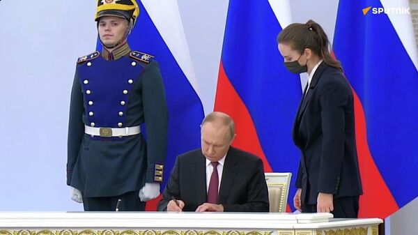 Путин подписал договоры о присоединении к России ДНР, ЛНР, а также Запорожской и Херсонской областей - Sputnik Армения