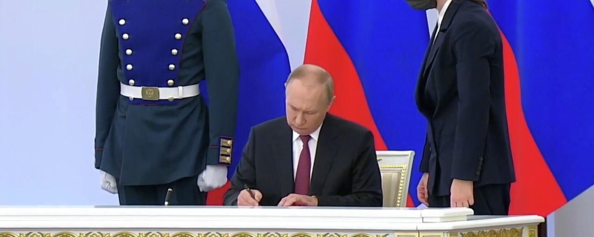ՌԴ նախագահ Վլադիմիր Պուտինը ստորագրեց ԴԺՀ-ն, ԼԺՀ-ն, Զապորոժիեի և Խերսոնի մարզերը ՌԴ կազմում ընդգրկելու պայմանագրերը - Sputnik Արմենիա, 1920, 30.09.2022