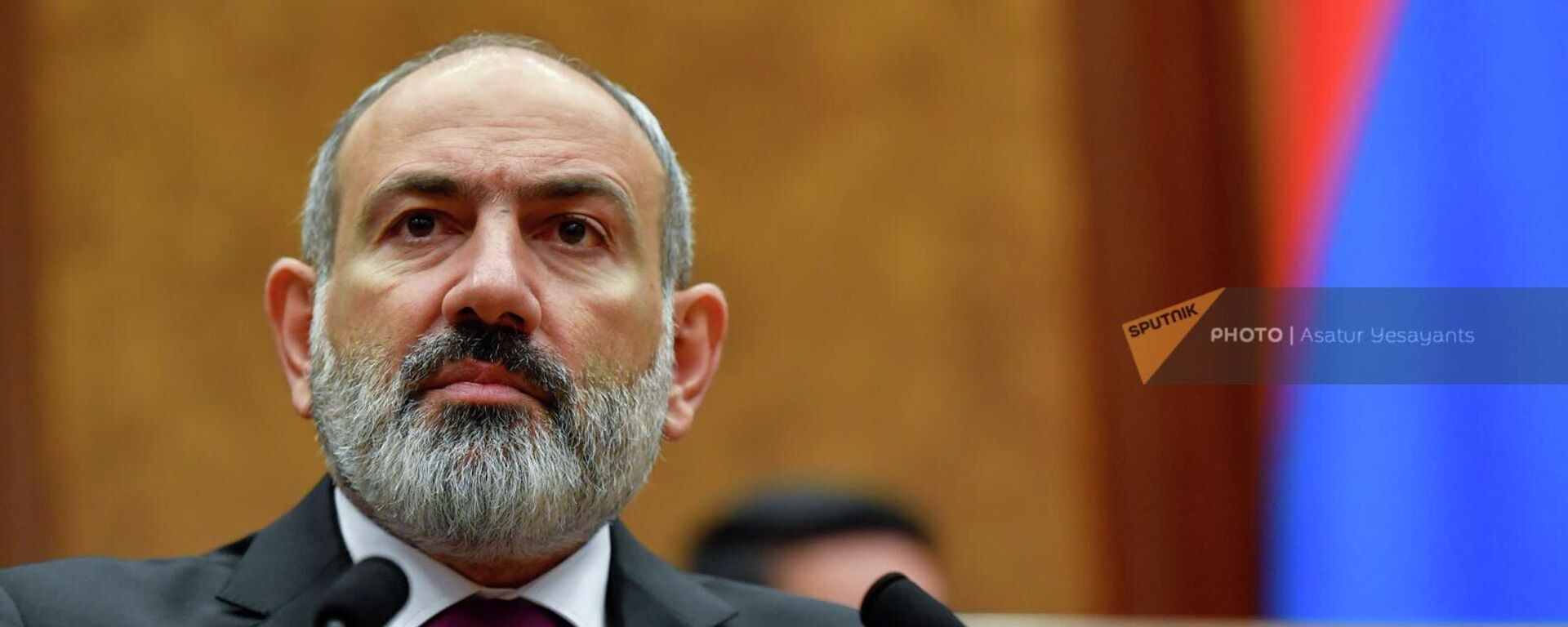 Премьер-министр Никол Пашинян представляет ситуацию на армяно-азербайджанской границе депутатам во время очередного заседания Национального собрания (13 сентября 2022). Еревaн - Sputnik Армения, 1920, 16.11.2023