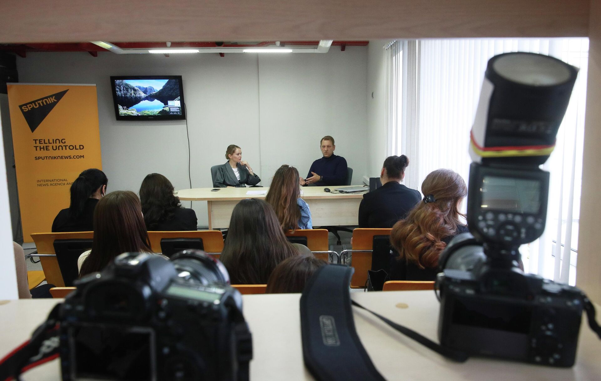 Молодые журналисты из СНГ стали участниками проекта SputnikPro - Sputnik Армения, 1920, 04.10.2022