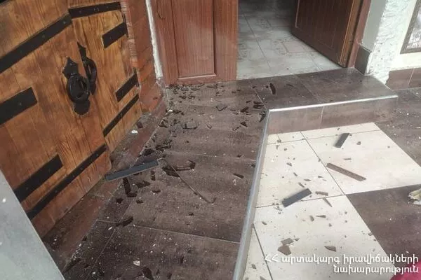 Последствия взрыва на проспекте Багратуняц (9 октября 2022). Еревaн Последствия взрыва на проспекте Багратуняц (9 октября 2022). Еревaн - Sputnik Армения