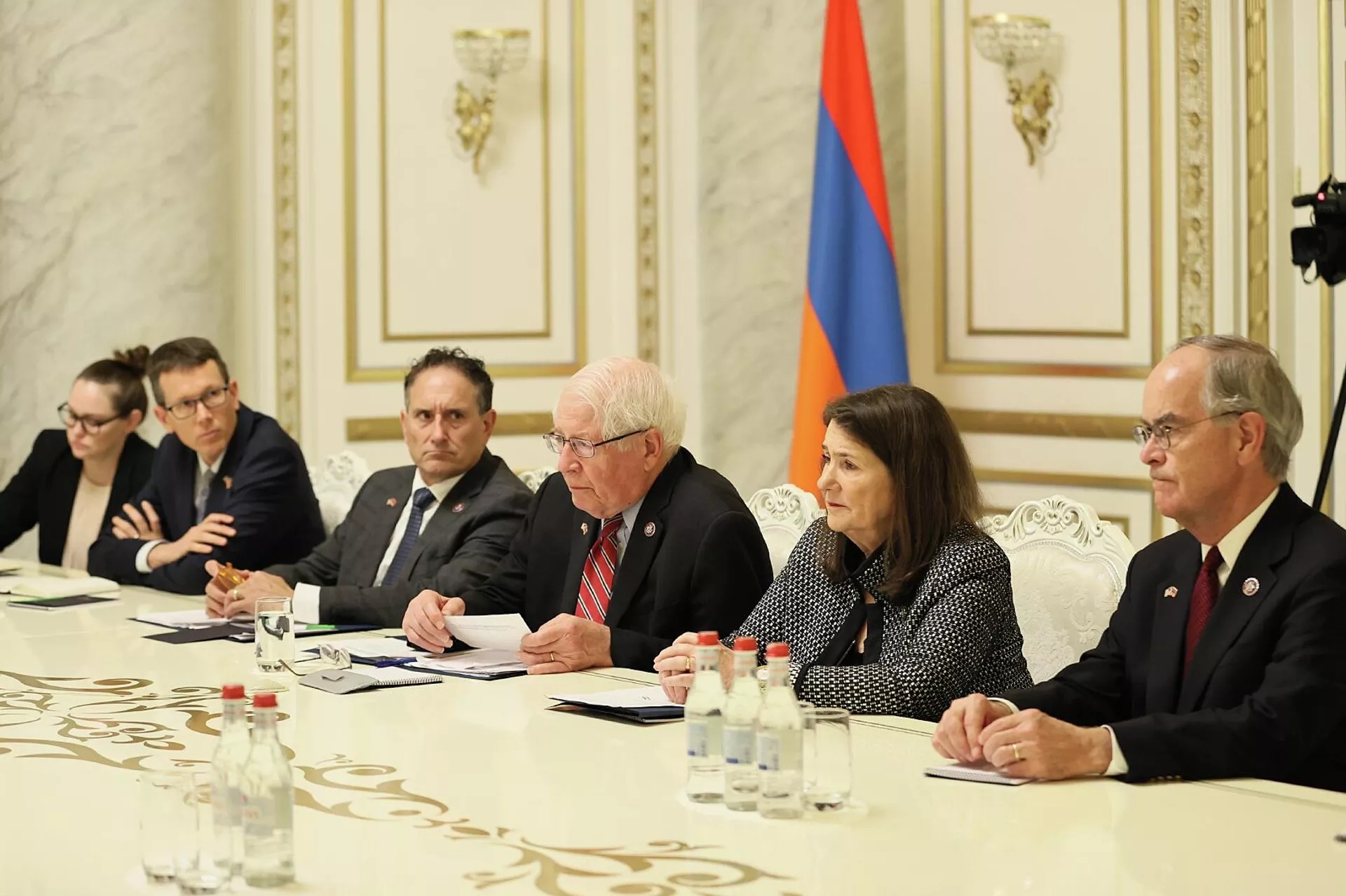 Премьер-министр РА Никол Пашинян принял делегацию во главе с председателем Комитета демократического партнерства Палаты представителей США (18 октября 2022). Еревaн Премьер-министр РА Никол Пашинян принял делегацию во главе с председателем Комитета демократического партнерства Палаты представителей США (18 октября 2022). Еревaн - Sputnik Армения, 1920, 18.10.2022