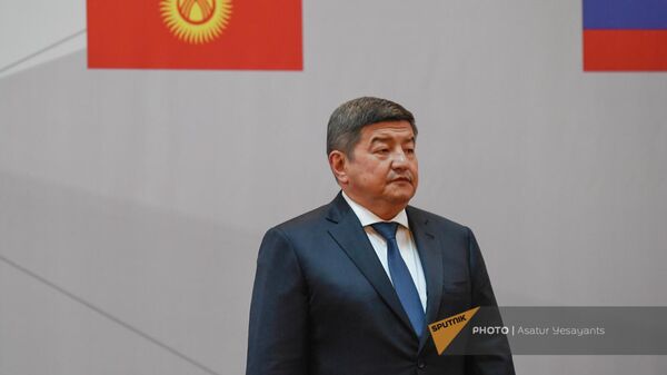 Премьер-министр Киргизии Акылбек Жапаров на заседании Евразийского межправительственного совета (20 октября 2022). Еревaн - Sputnik Армения