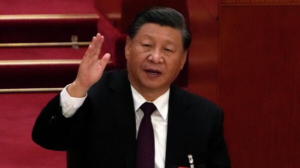Президент КНР Си Цзиньпин на церемонии закрытия 20-го Национального конгресса правящей Коммунистической партии Китая в Доме народных собраний (22 октября 2022). Пекин - Sputnik Армения