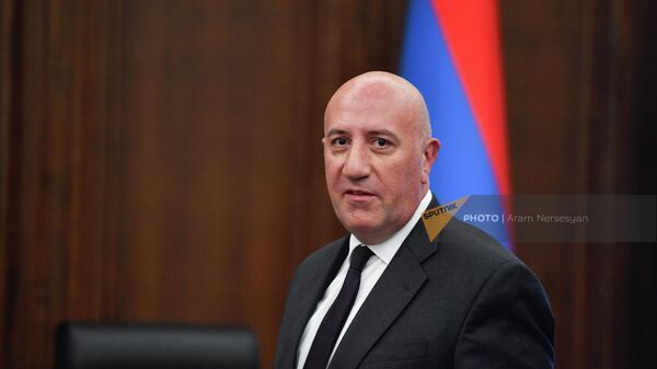 Замминистра обороны Арман Саркисян на совместном заседании постоянных комиссий по вопросам обороны и безопасности, финансового кредита и бюджета (31 октября 2022). Еревaн - Sputnik Армения