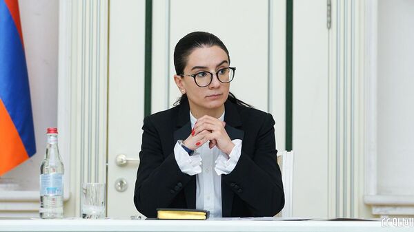Генеральный прокурор Анна Вардапетян во время первого заседания межведомственной рабочей группы (1 ноября 2022). Еревaн - Sputnik Армения
