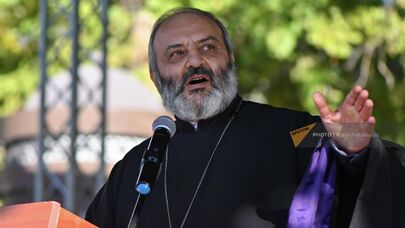 Баграт Галстанян на митинге оппозиции (5 ноября 2022). Еревaн