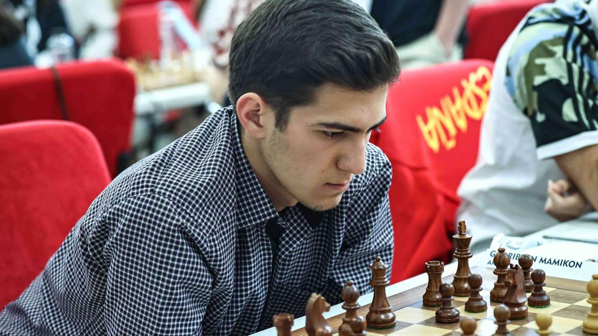 Армянские шахматисты. Айк мартиросян. Гроссмейстеры армении. Саргиссян шахматы габриэль. Грант мелкумян шахматист.
