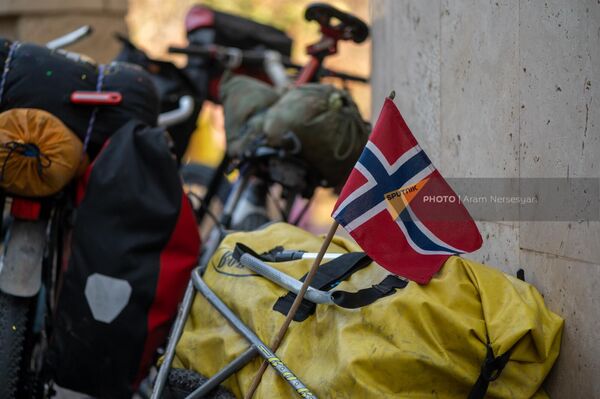 Флаг Норвегии на велосипеде Лайфа Кагена - Sputnik Армения