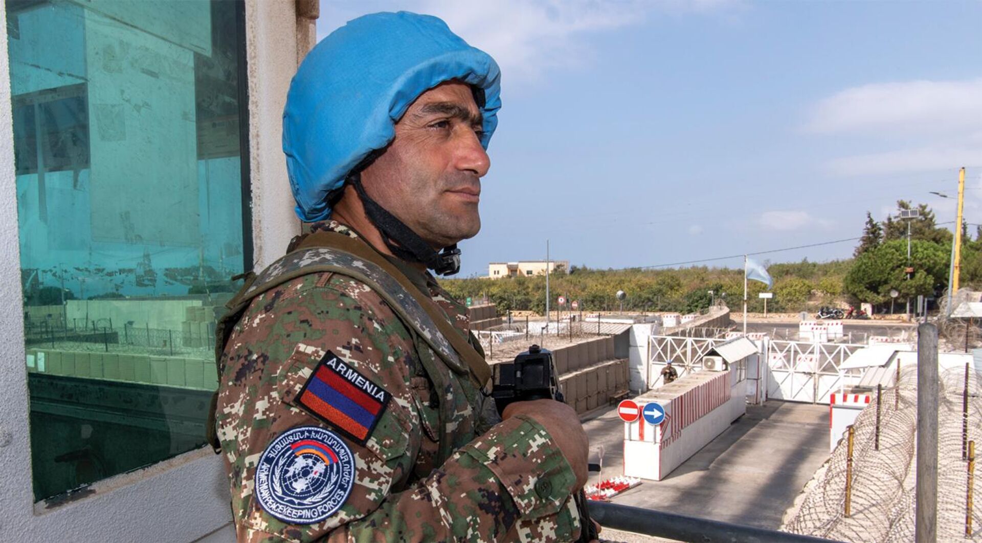 Один из армянских миротворцев в составе временных сил ООН (UNIFIL) в Ливане - Sputnik Արմենիա, 1920, 23.11.2022