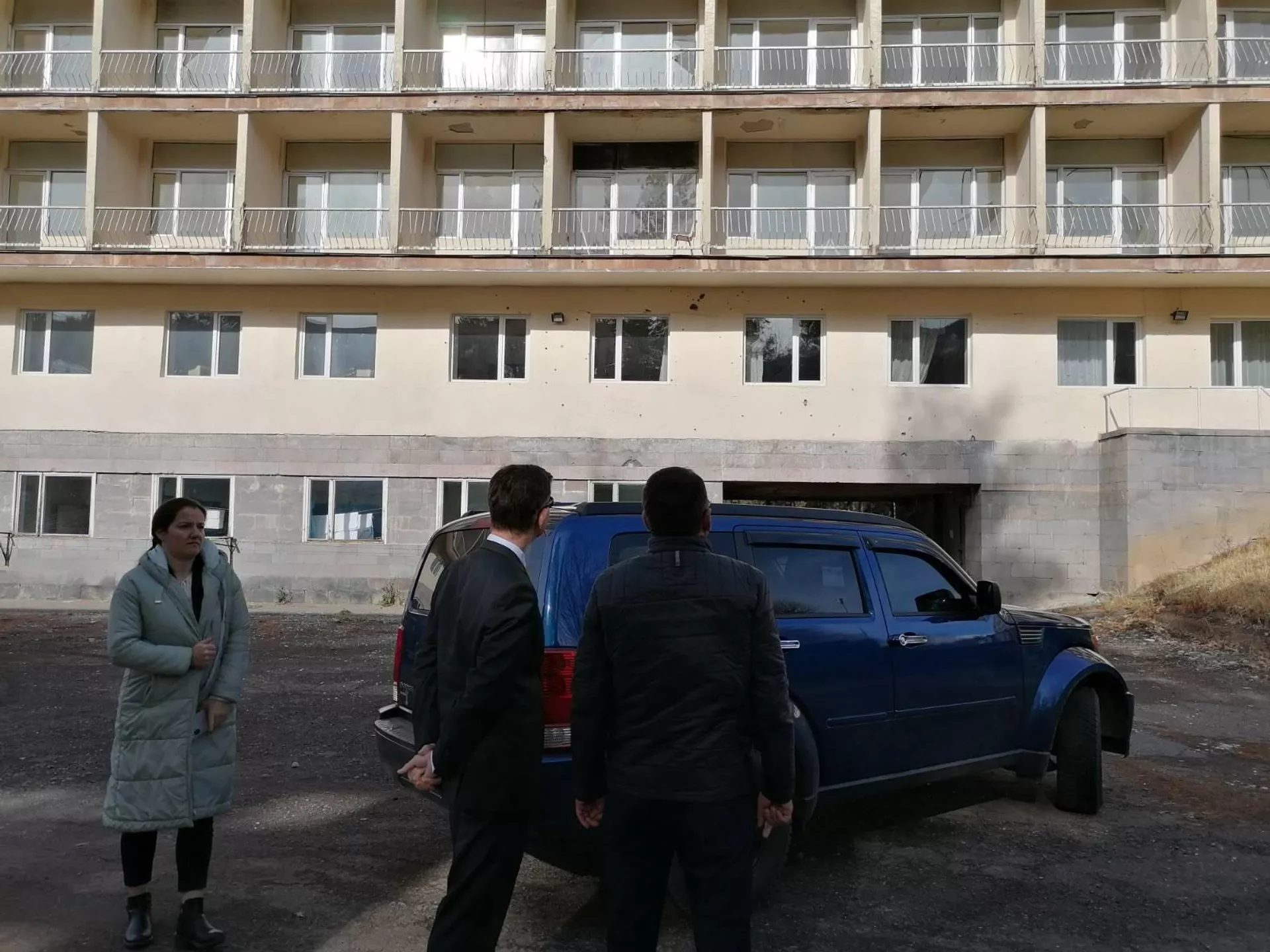 Чрезвычайный и полномочный посол Нидерландов Николас Якоб Схермерс посетил Джермук Чрезвычайный и полномочный посол Нидерландов Николас Якоб Схермерс посетил Джермук - Sputnik Армения, 1920, 30.11.2022