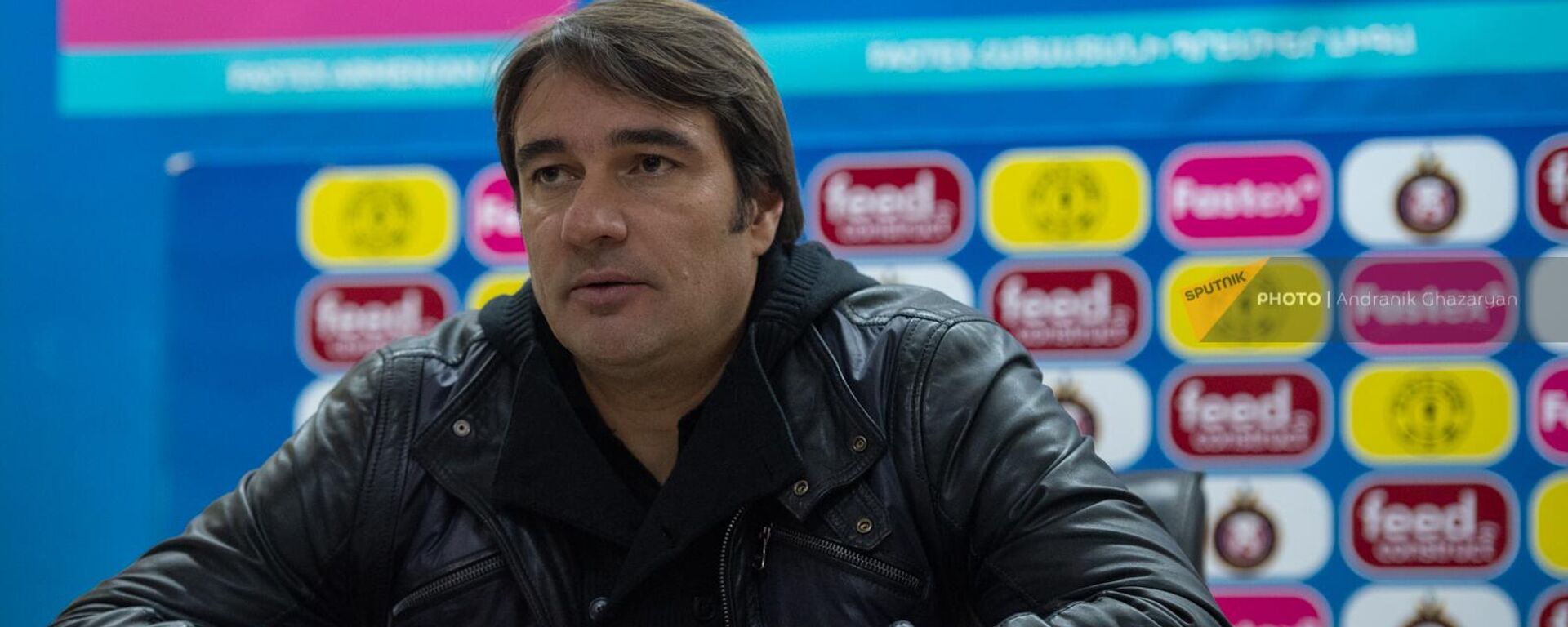 Главный тренер ФК Урарту Дмитрий Гунько во время пресс-конференции по окончании футбольного матча 17 тура Армянской премьер лиги Fastex между командами Пюник - Урарту (9 декабря 2022). Еревaн - Sputnik Армения, 1920, 11.07.2024