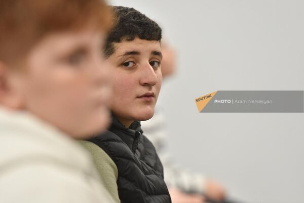 Арман, один из оставшихся в Армении детей из Степанакерта в ожидании разблокировки Лачинского коридора  - Sputnik Армения