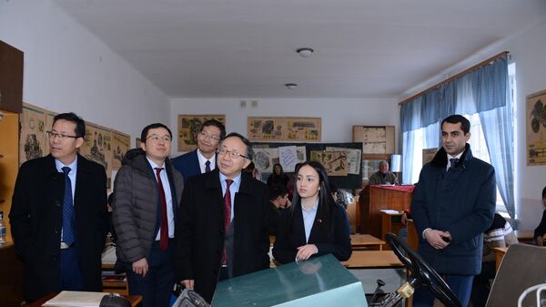 Визит Чрезвычайного и Полномочного посла Китайской Народной Республики Фань Юна в Гавар - Sputnik Армения