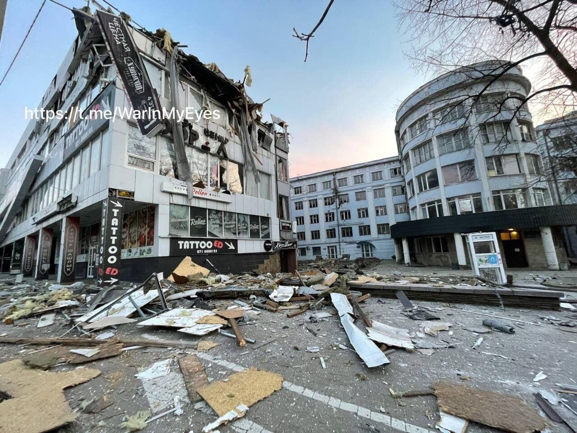 Разрушенные дома после артобстрелов ВСУ (15 декабря 2022). Донецк - Sputnik Армения, 1920, 15.12.2022