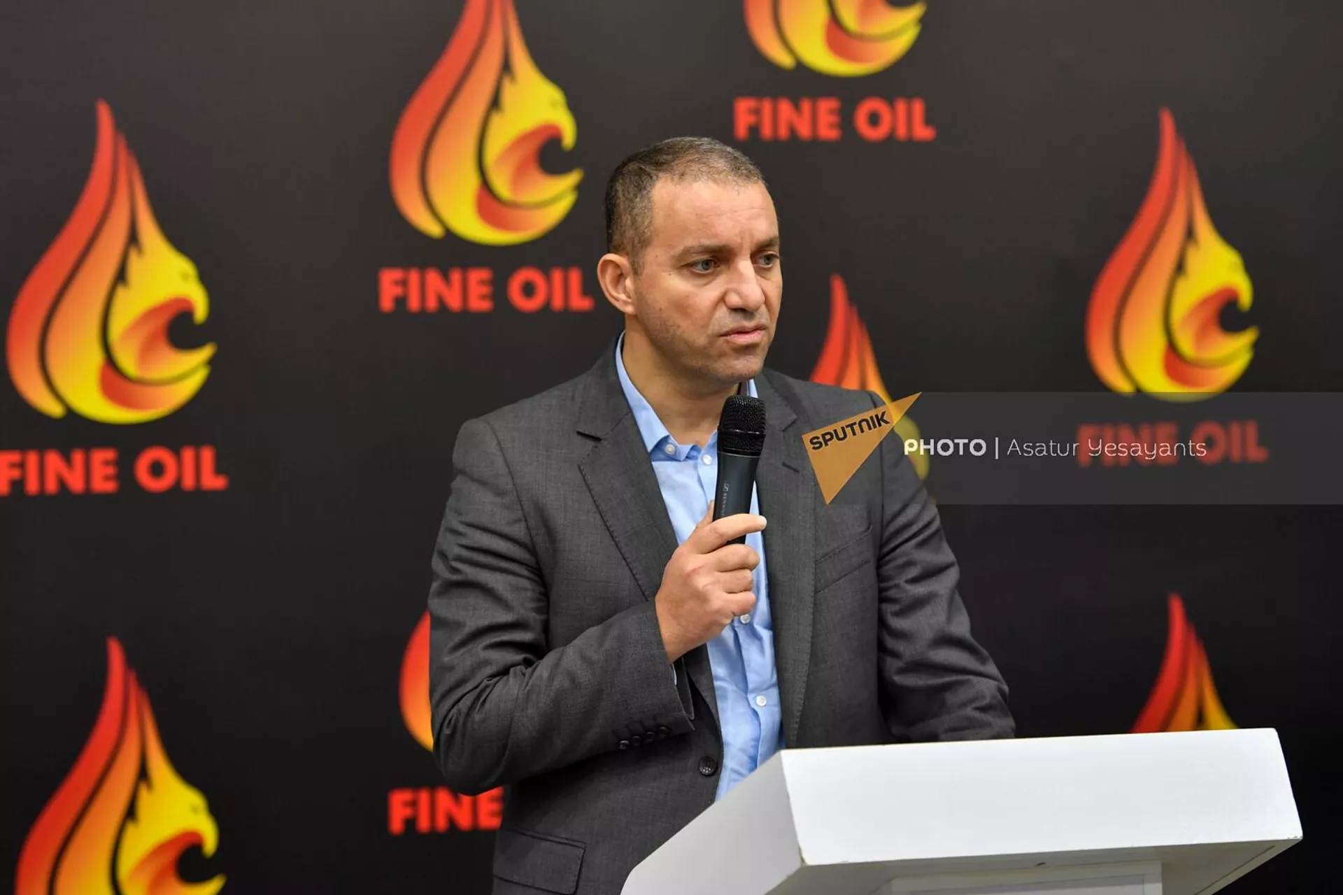 Министр экономики Ваан Керобян на открытии завода Fine Oil (16 декабря 2022). Еревaн - Sputnik Армения, 1920, 16.12.2022