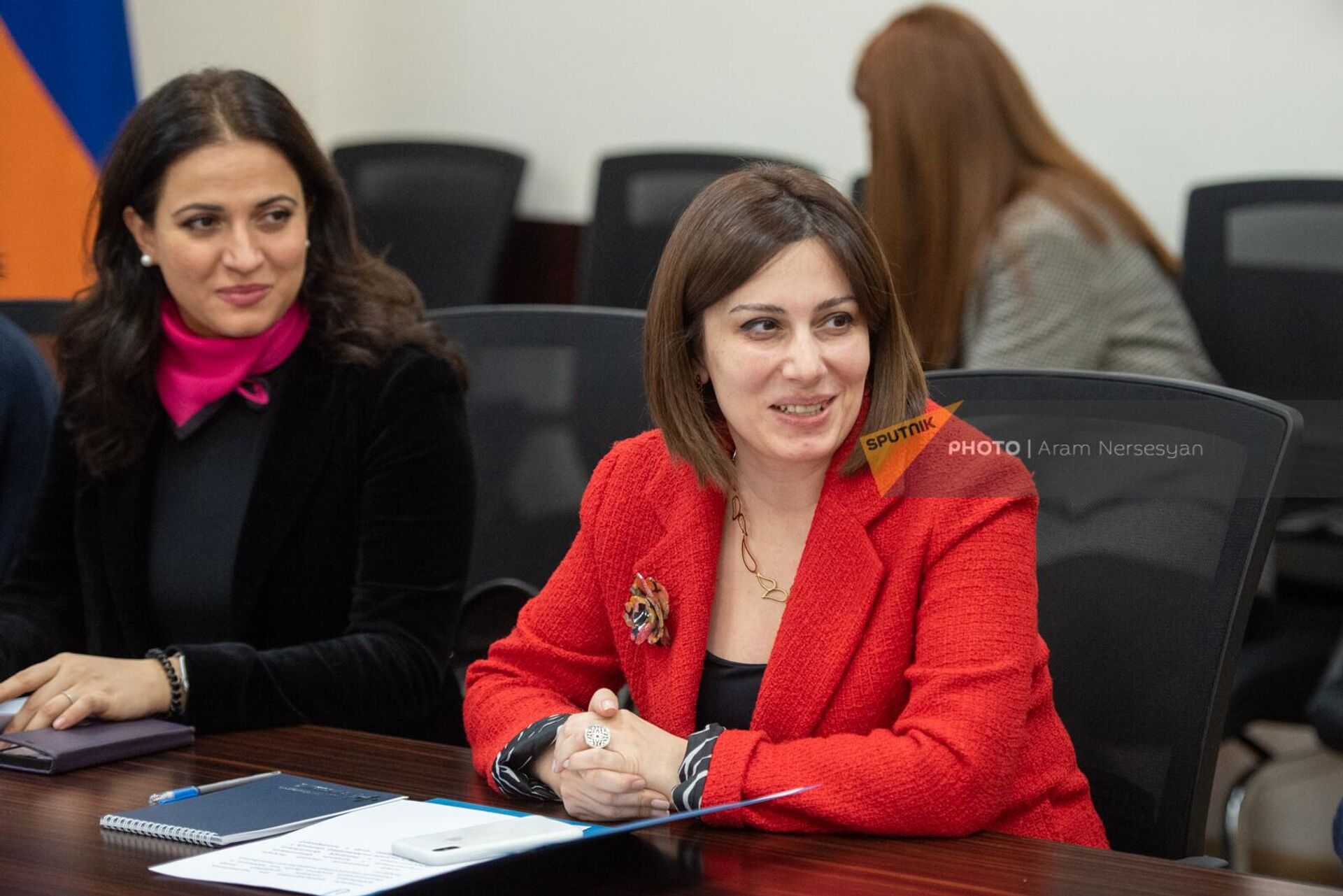 Министр здравоохранения Анаит Аванесян на подписании меморандума между правительством Японии и фондом Азнавур (21 декабря 2022). Еревaн - Sputnik Армения, 1920, 21.12.2022