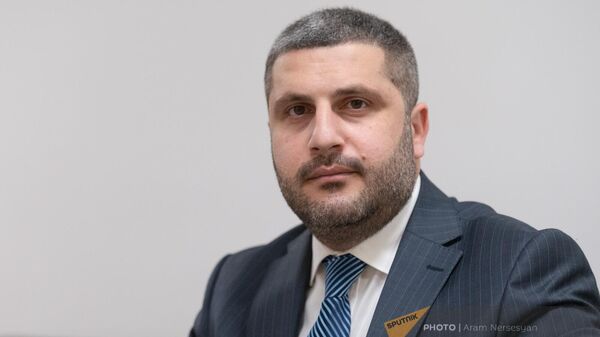 Министр по чрезвычайным ситуациям Армен Памбухчян в гостях радио Sputnik - Sputnik Армения