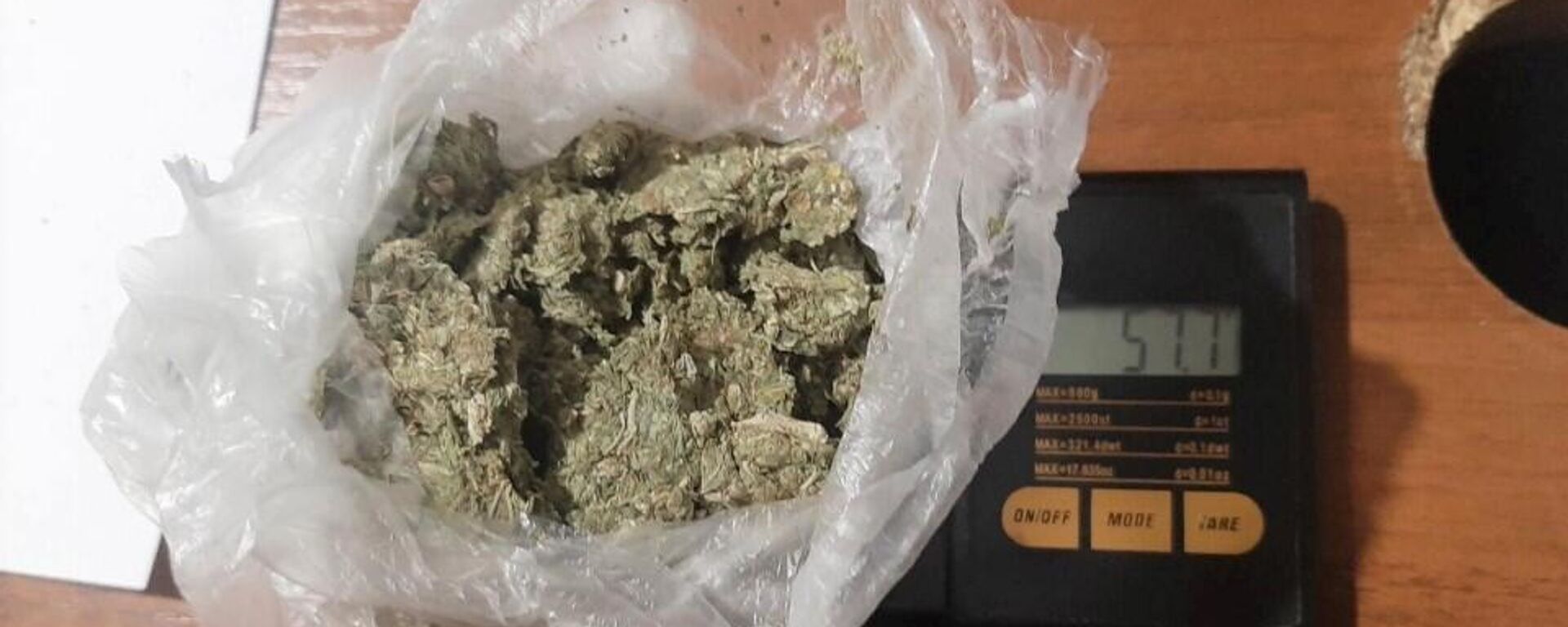 Сотрудники пенитенциарной системы предотвратили попытку ввоза наркотиков в крупном размере в колонию Нубарашен (26 декабря 2022). Ереван - Sputnik Армения, 1920, 23.03.2023