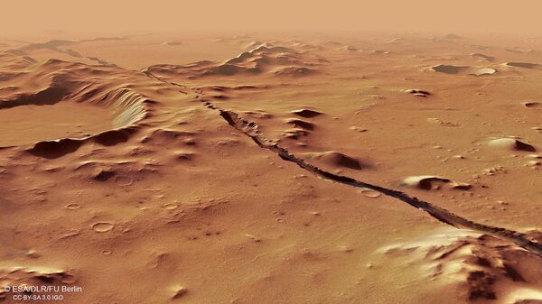 Один из разломов, составляющих систему борозд Цербера (Cerberus Fossae)  на Марсе - Sputnik Армения