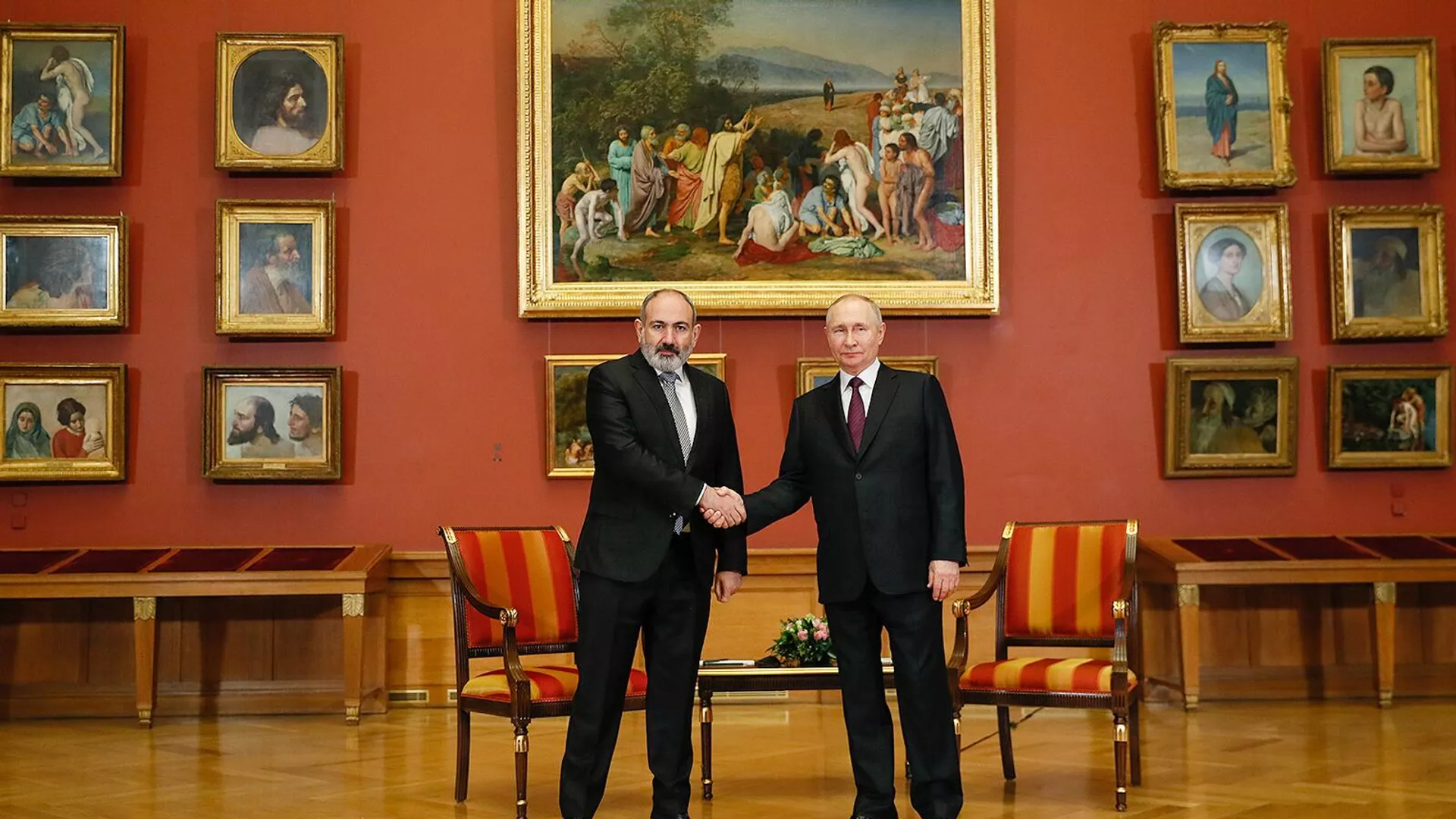 Встреча премьер-министра Армении Никола Пашиняна и президента РФ Владимира Путина (27 декабря 2022). Санкт-Петербург