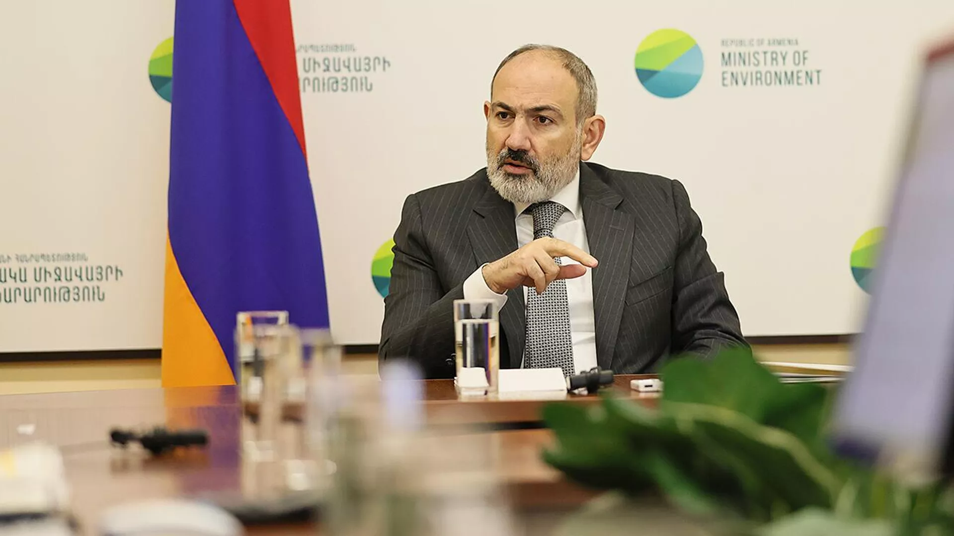 Премьер-министр Никол Пашинян посетил министерство окружающей среды (3 января 2023). Еревaн