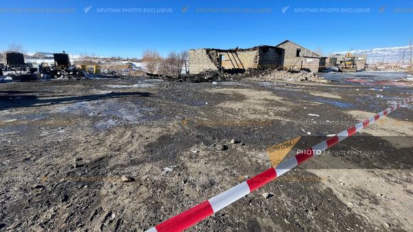 Сгоревшая воинская часть в селе Азат. где погибли 15 солдат (19 января 2023). Гегаркуник - Sputnik Армения
