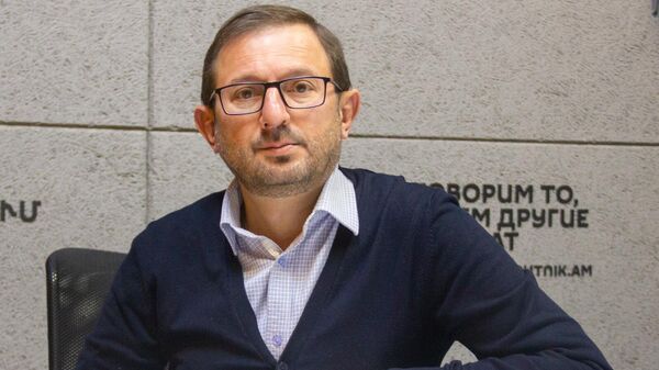 Депутат Геган Манукян в гостях радио Sputnik - Sputnik Армения