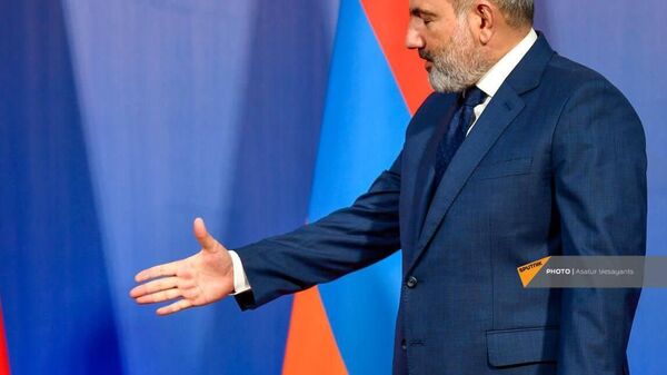 Հայաստանն Արևմուտքից ստանում է միայն քաղցր խոստումներ, լայն ժպիտներ ու դատարկ խոսակցություններ - Sputnik Արմենիա