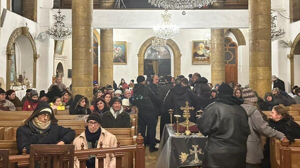 Армяне Алеппо ночуют в церквях из-за повторяющихся мелких землетрясений (6 февраля 2023). Сирия - Sputnik Армения