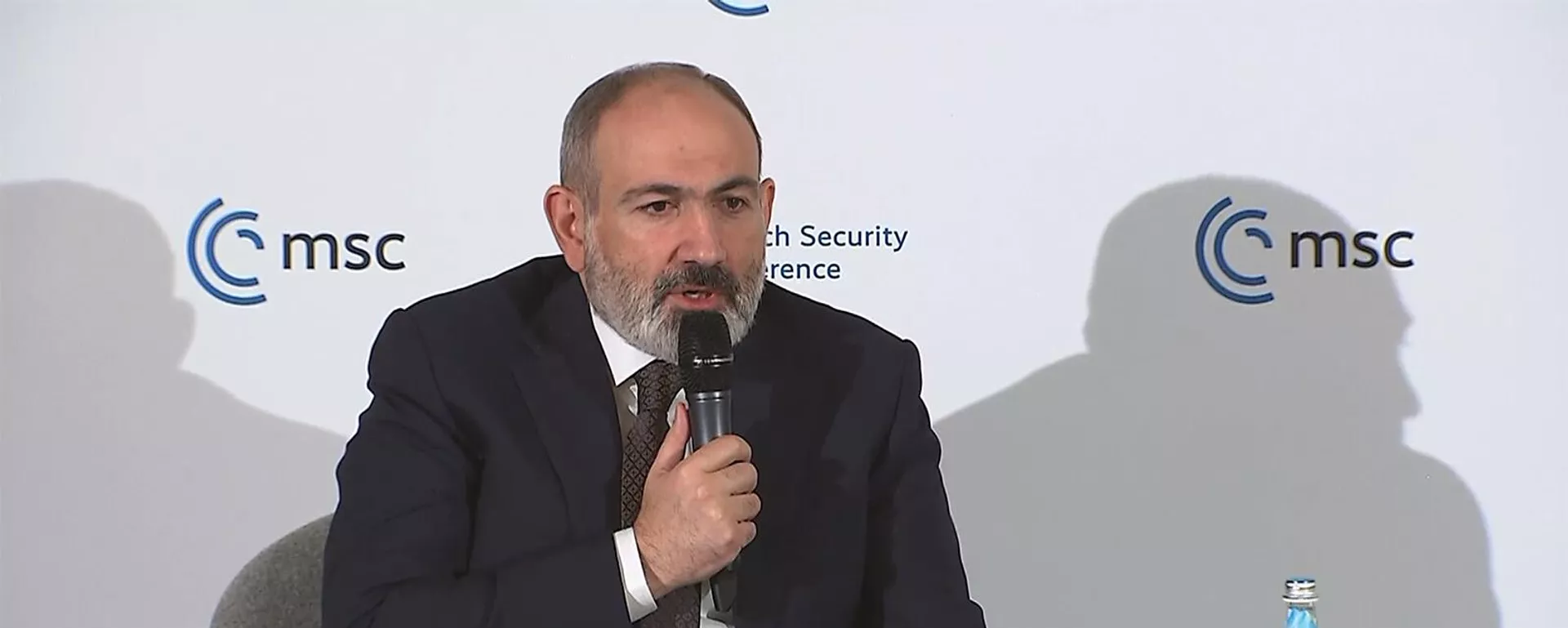 Премьер-министр Армении Никол Пашинян на панельной дискуссии по теме Укрепление безопасности на Южном Кавказе с участием лидеров Южно-кавказских республик (18 февраля 2023). Мюнхен - Sputnik Армения, 1920, 20.02.2023