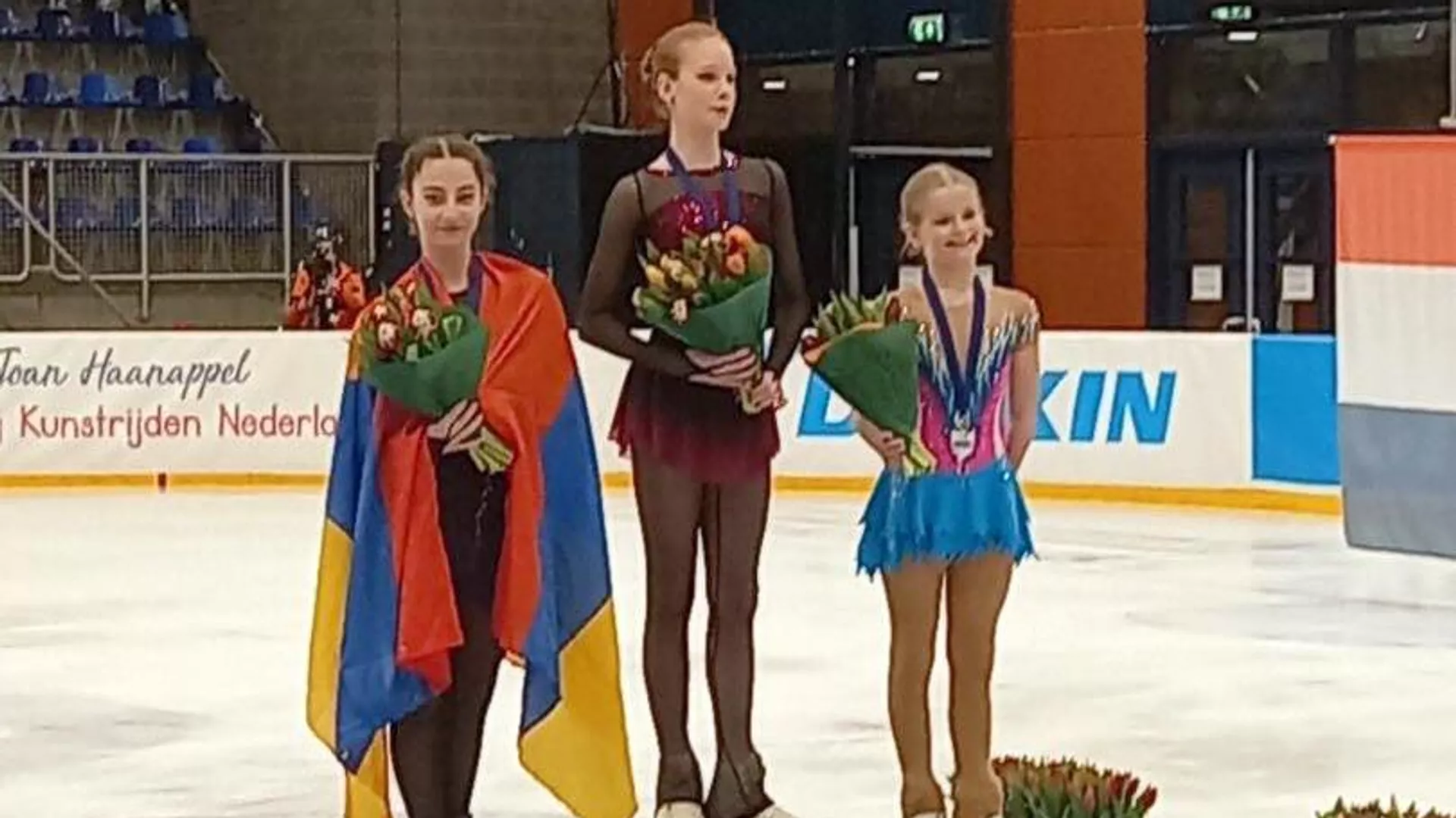 Фигуристка Софи Карапетян заняла 2 место на турнире по фигурному катания Challenge Cup 2023 в Софии