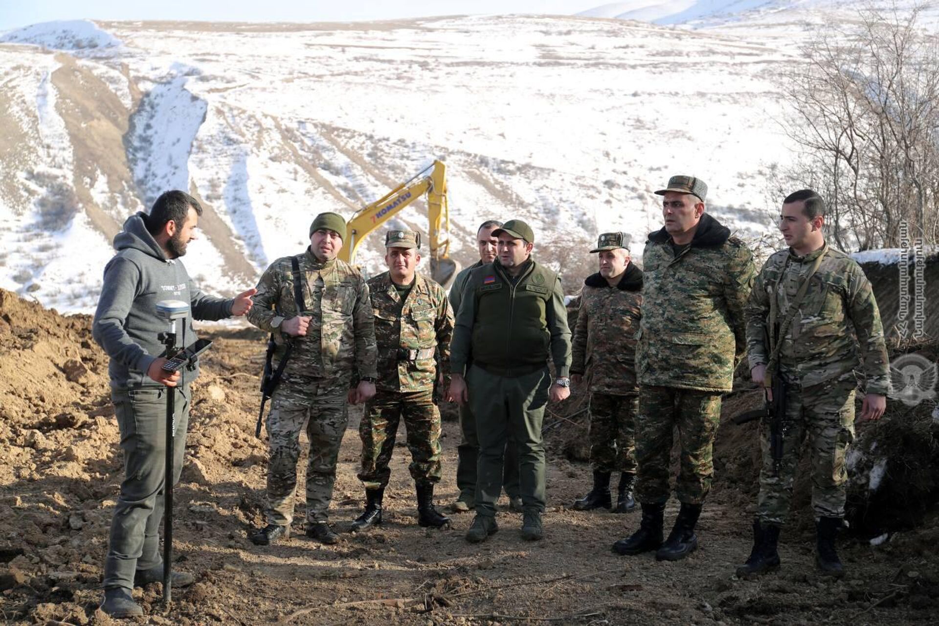 Министр обороны Сурен Папикян посетил юго-западную границу Республики (28 февраля 2023). Армения - Sputnik Армения, 1920, 28.02.2023