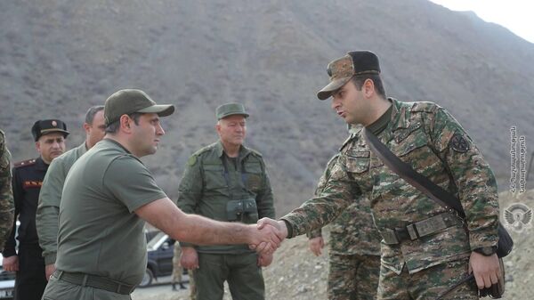 Министр обороны Сурен Папикян посетил одну из воинских частей страны (1 марта 2023). Армения - Sputnik Армения