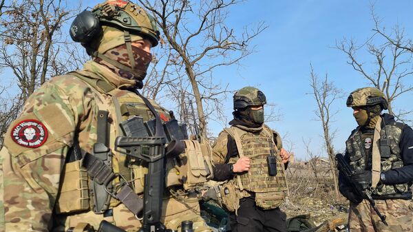 Бойцы группы Вагнер в Артёмовске (Бахмуте) в ДНР. - Sputnik Армения