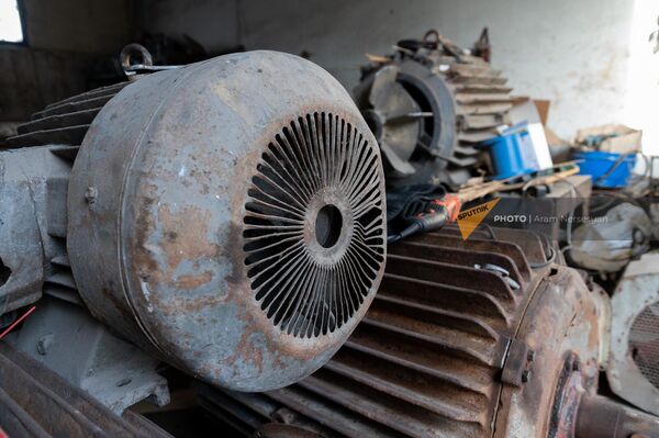 Электродвигатели, нуждающиеся в ремонте - Sputnik Армения