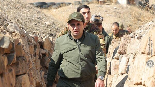 Министр обороны Сурен Папикян посетил юго-западную границу республики (10 марта 2023). Армения - Sputnik Армения