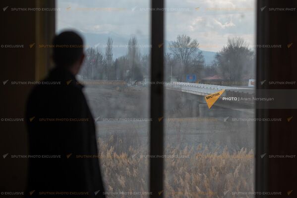 Вид на мост Маргара из окна &quot;таможни&quot; - Sputnik Армения