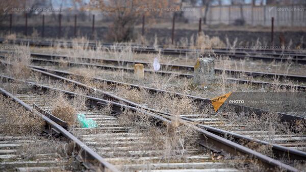 Железная дорога близ станции Ахурян-2 - Sputnik Армения