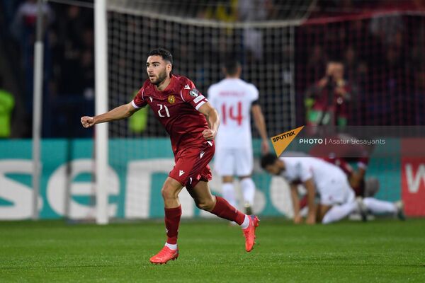 Момент гола сборной Турции в собственные ворота - Sputnik Армения