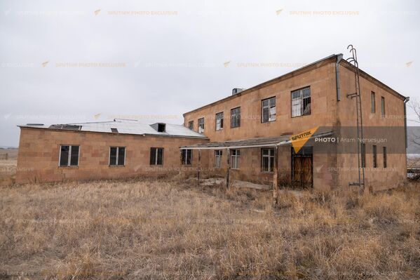 Նախկին մաքսատան շենքը «Ախուրիկ» անցակետում - Sputnik Արմենիա