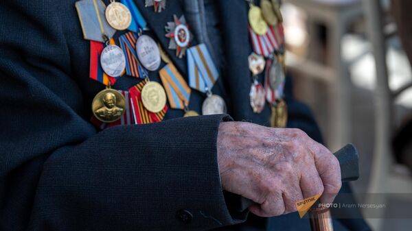 Международная акция Сад памяти в Парке Победы в память о павших на фронтах Великой Отечественной войны (5 апреля 2023). Еревaн - Sputnik Армения
