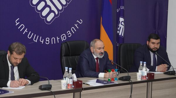 Премьер-министр Никол Пашинян провел заседание Инициативной группы партии Гражданское согласие (6 апреля 2023). Еревaн - Sputnik Армения