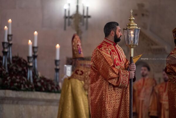 Пасхальная литургия в церкви Сурб Григор Лусаворич. - Sputnik Армения