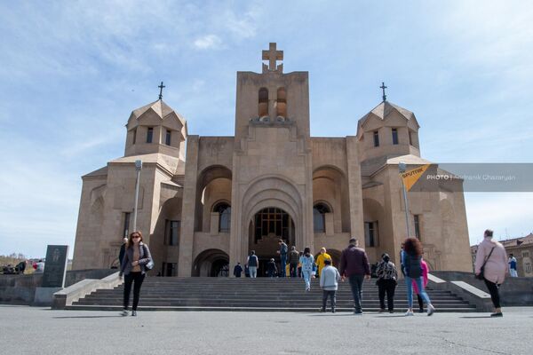 Սուրբ Գրիգոր Լուսավորիչ եկեղեցու ծխականները Սուրբ Զատկին (ապրիլի 9, 2023 թ.), Երևան - Sputnik Արմենիա