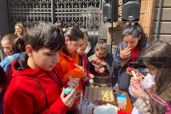 Празднование Пасхи в Гюмри - Sputnik Армения