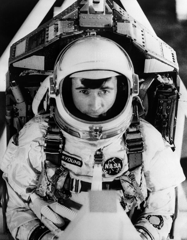 Астронавт США Джон Янг.Участник космических полетов на кораблях &quot;Джемини-3&quot;, &quot;Джемини-10&quot;, &quot;Аполлон-10&quot; и &quot;Аполлон-16&quot; - Sputnik Армения