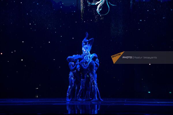 Красочные танцы открывают церемонию - Sputnik Армения