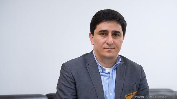 Միջազգային իրավական հարցերով ՀՀ ներկայացուցիչ Եղիշե Կիրակոսյանը - Sputnik Արմենիա